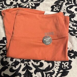 NWT VS OINK Scrunch Workout Shorts Stretchy Soft Medium